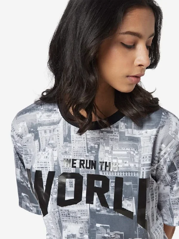 Studiofit Grey Scenic Pattern Crop T-Shirt Nylon Fabric Polyester Fabric Spandex Fabric Studiofit Grey Scenic Pattern Crop T-Shirt Nylon Fabric Polyester Fabric Spandex Fabric