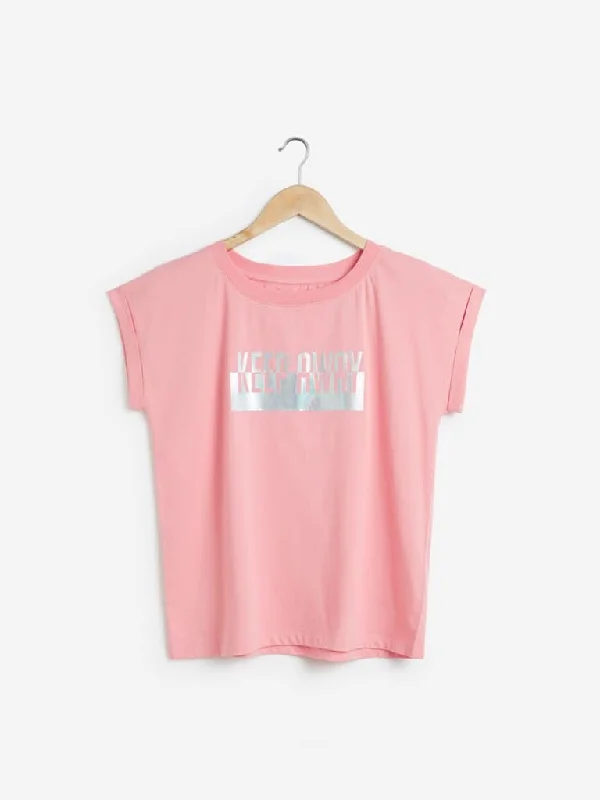 Studiofit Pink Holographic Print Power T-Shirt Jersey Fabric Tulle Fabric Batik Fabric Studiofit Pink Holographic Print Power T-Shirt Jersey Fabric Tulle Fabric Batik Fabric