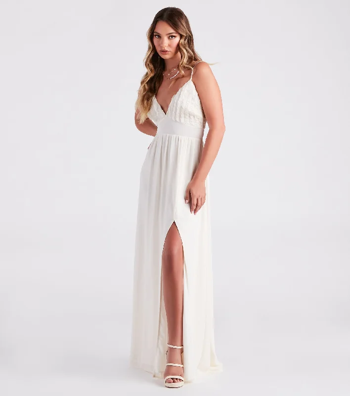 Blissful Beauty Chiffon Ruffle Trim V-Neck Maxi Dress Fashionable Halter Neck Maxi Dress Blissful Beauty Chiffon Ruffle Trim V-Neck Maxi Dress Fashionable Halter Neck Maxi Dress
