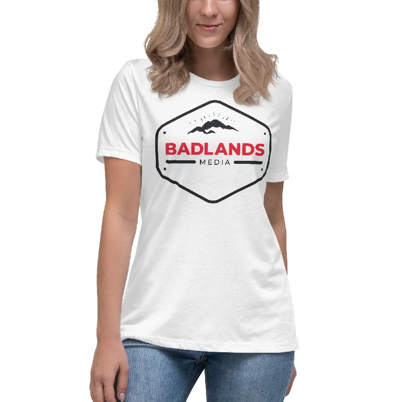 Badlands Women's Relaxed T-Shirt with red/blk logo Notch Collar Peter Pan Collar Cowl Neck