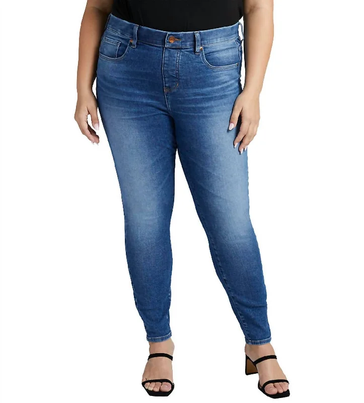 High Rise Valentina Skinny Jean - Plus In Lapiz Blue Chic Faded Blue Jeans