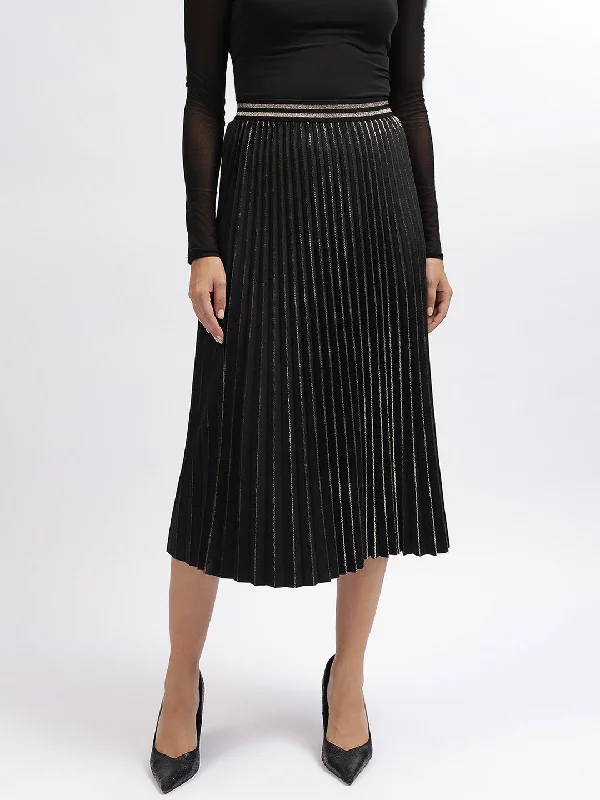 Centre Stage Women Black Solid Flare Fit Skirt silk skirt luxurious