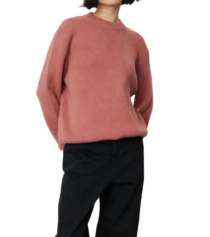 Journey Boyfriend Crewneck Sweater Top In Light Mahogany Fleece Sweater Nylon Polyester